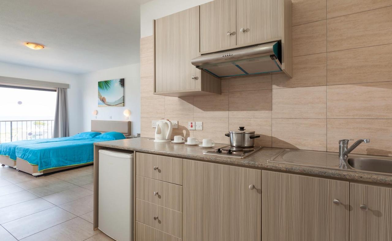 Penelope Beach Hotel Apts Protaras Exterior photo