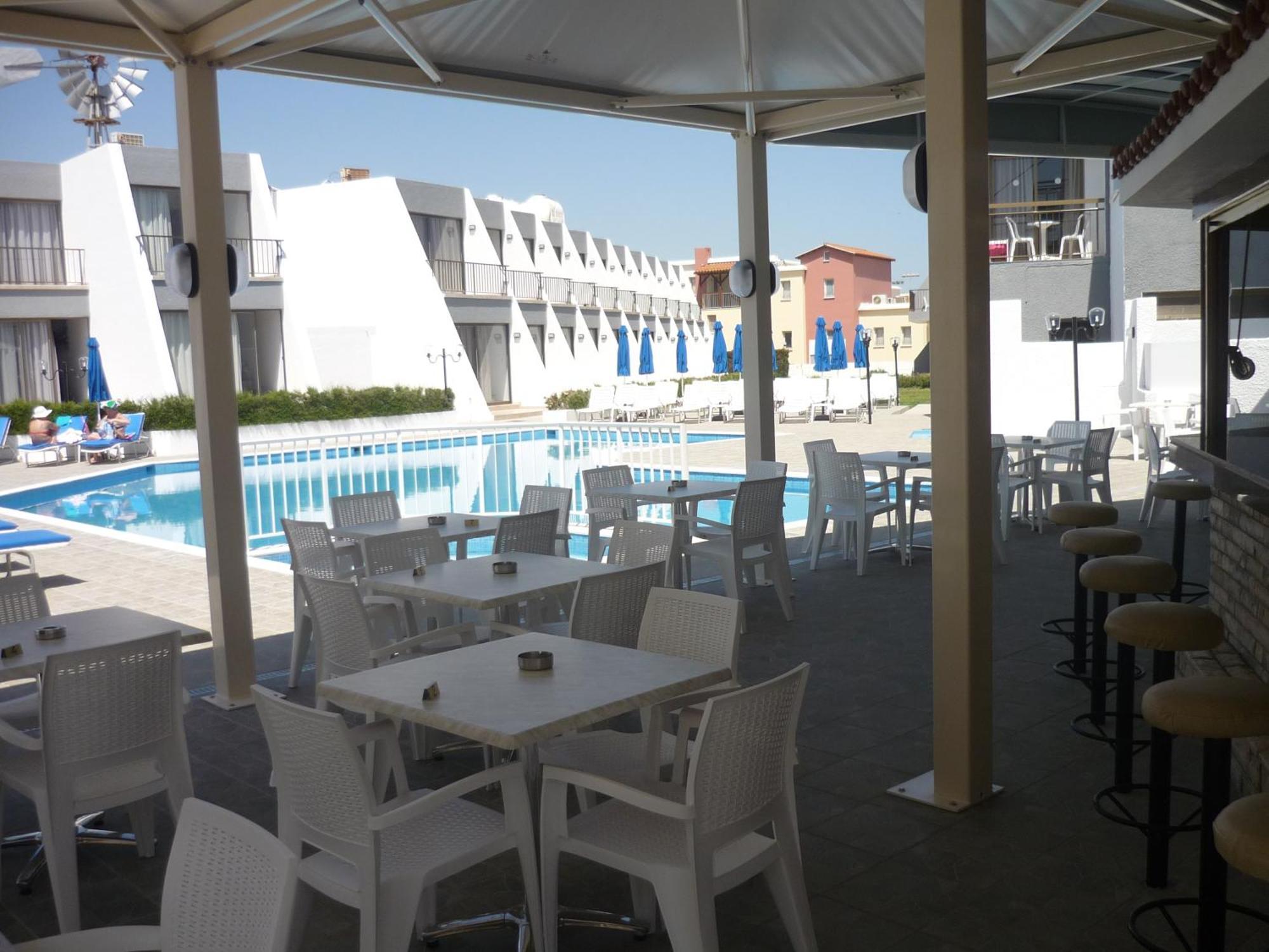 Penelope Beach Hotel Apts Protaras Exterior photo