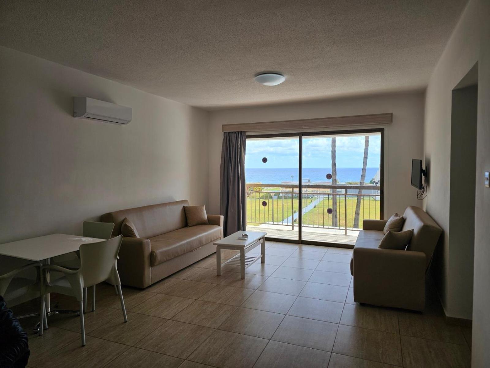 Penelope Beach Hotel Apts Protaras Exterior photo